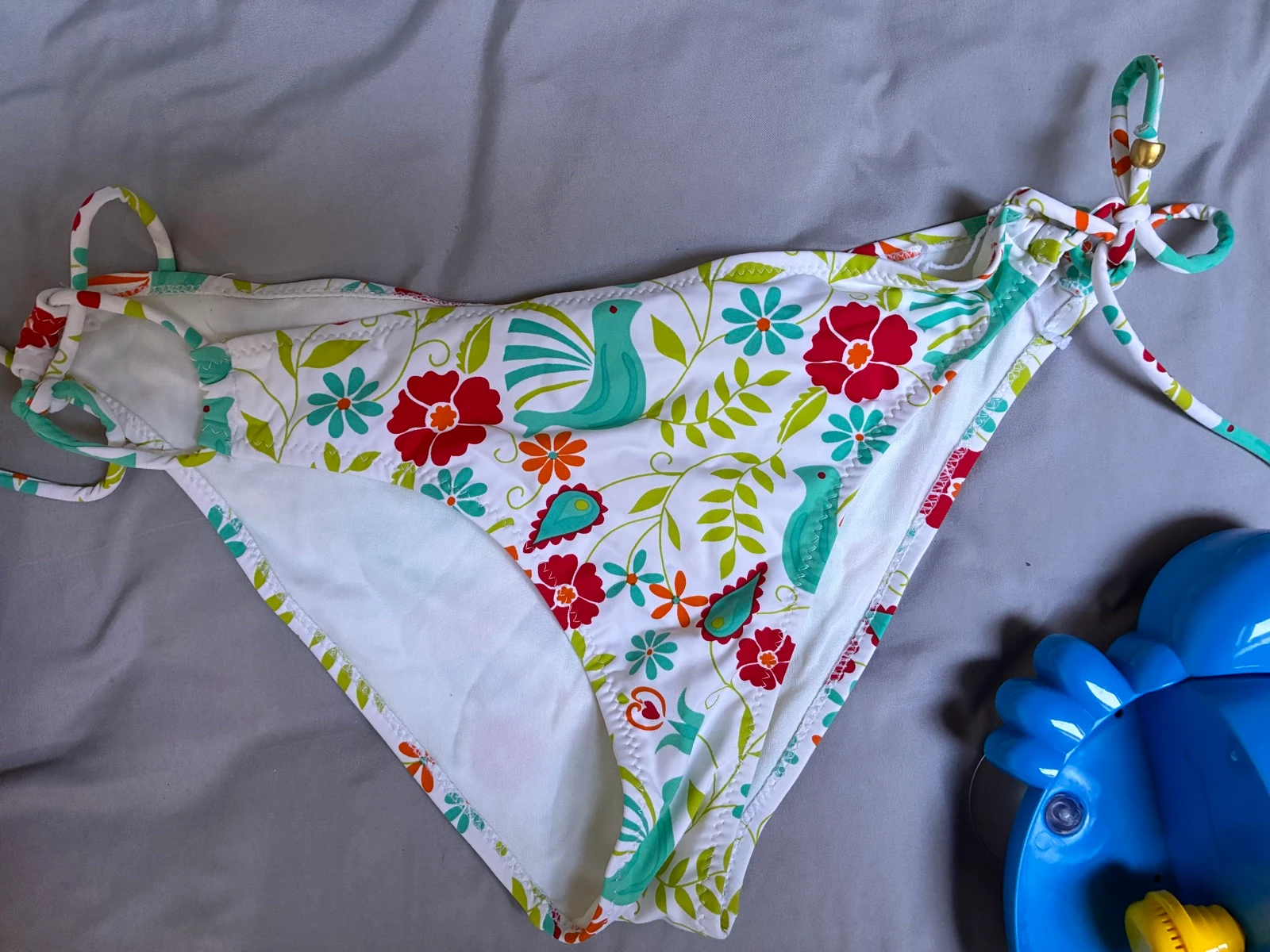 Bikini Tropical con Lazos Laterales - Tamaño 40 – photo 2